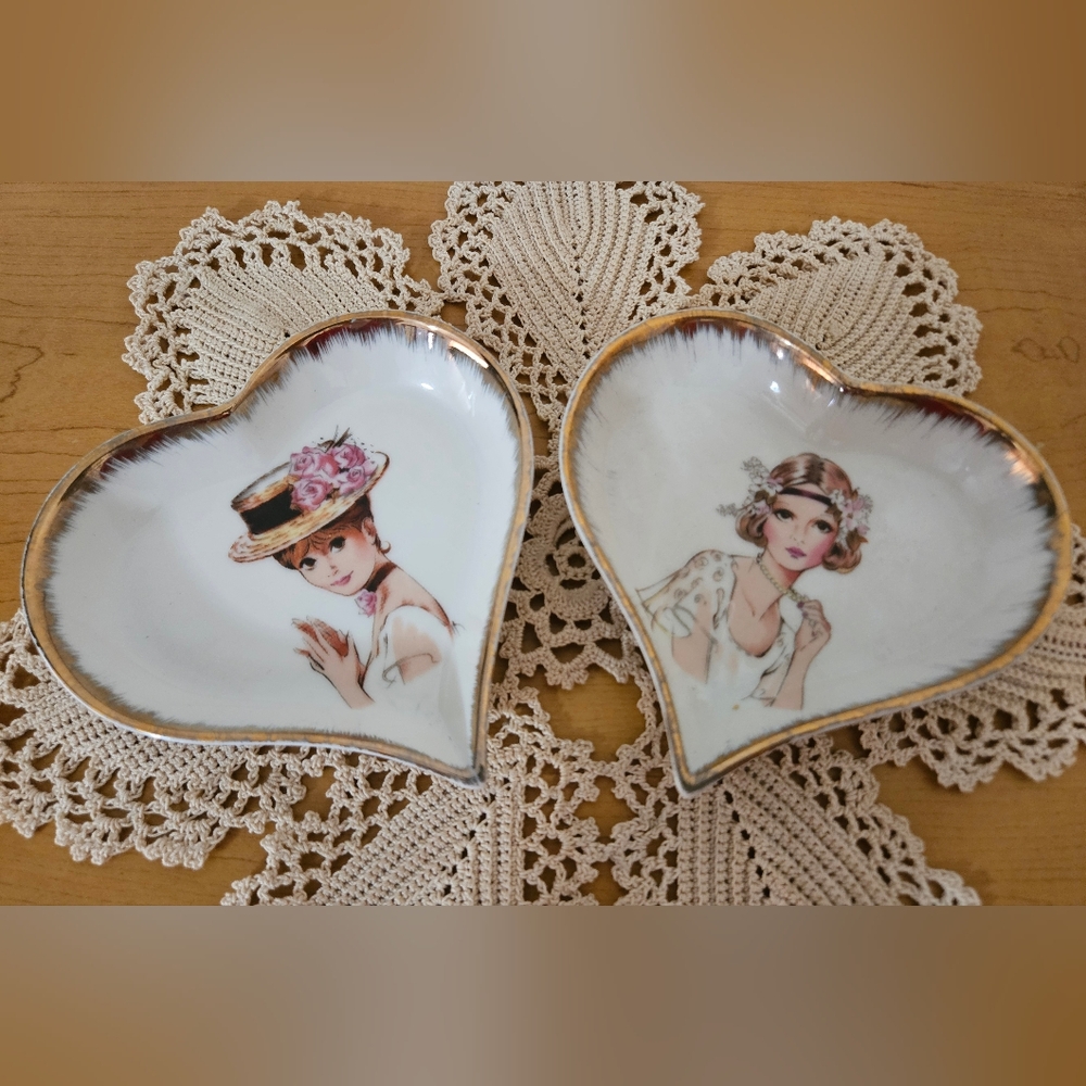 Vintage Lego Japan Porcelain Heart-Shaped Trinket Dishes, Set of 2